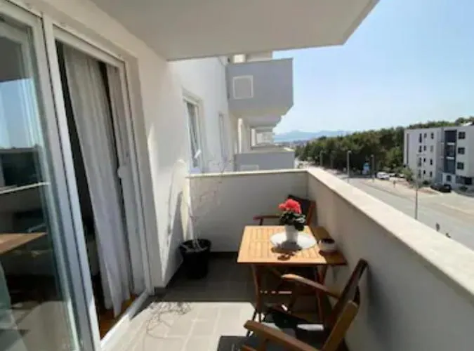 Francesca アパート