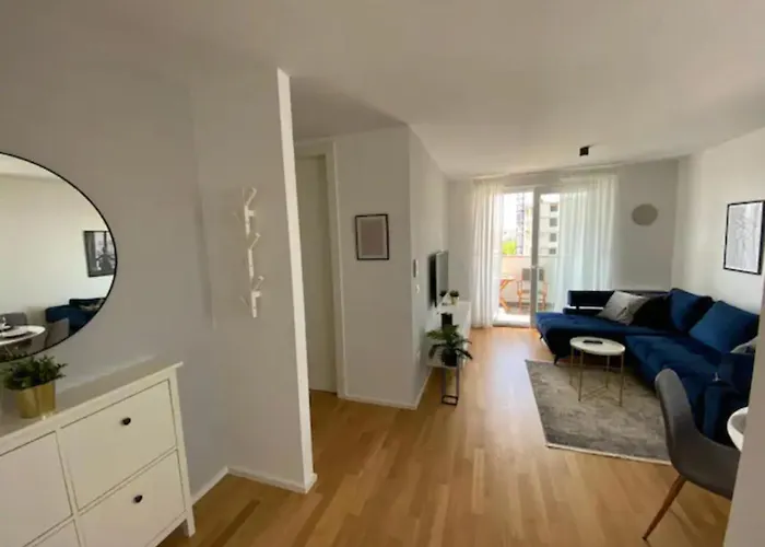 Francesca Lejlighed *